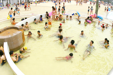 温泉プール｜ジャンボ海水プール