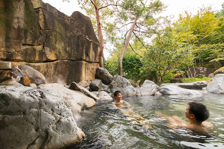 Nagashima Onsen Recreating the Magnificent Scenery of the Kurobe Gorge in a Hot Spring