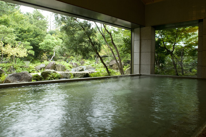 長島溫泉 被大自然包圍的廣大溫泉！